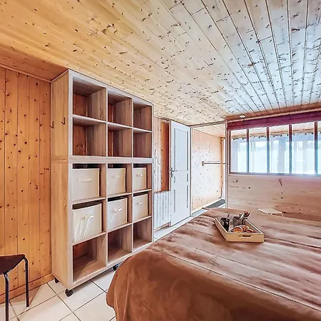 La Combe Des Ours By Interhome *
